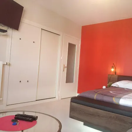 Apartment Le Chicago 4 Pers Centre Ville Wifi Parking Tram